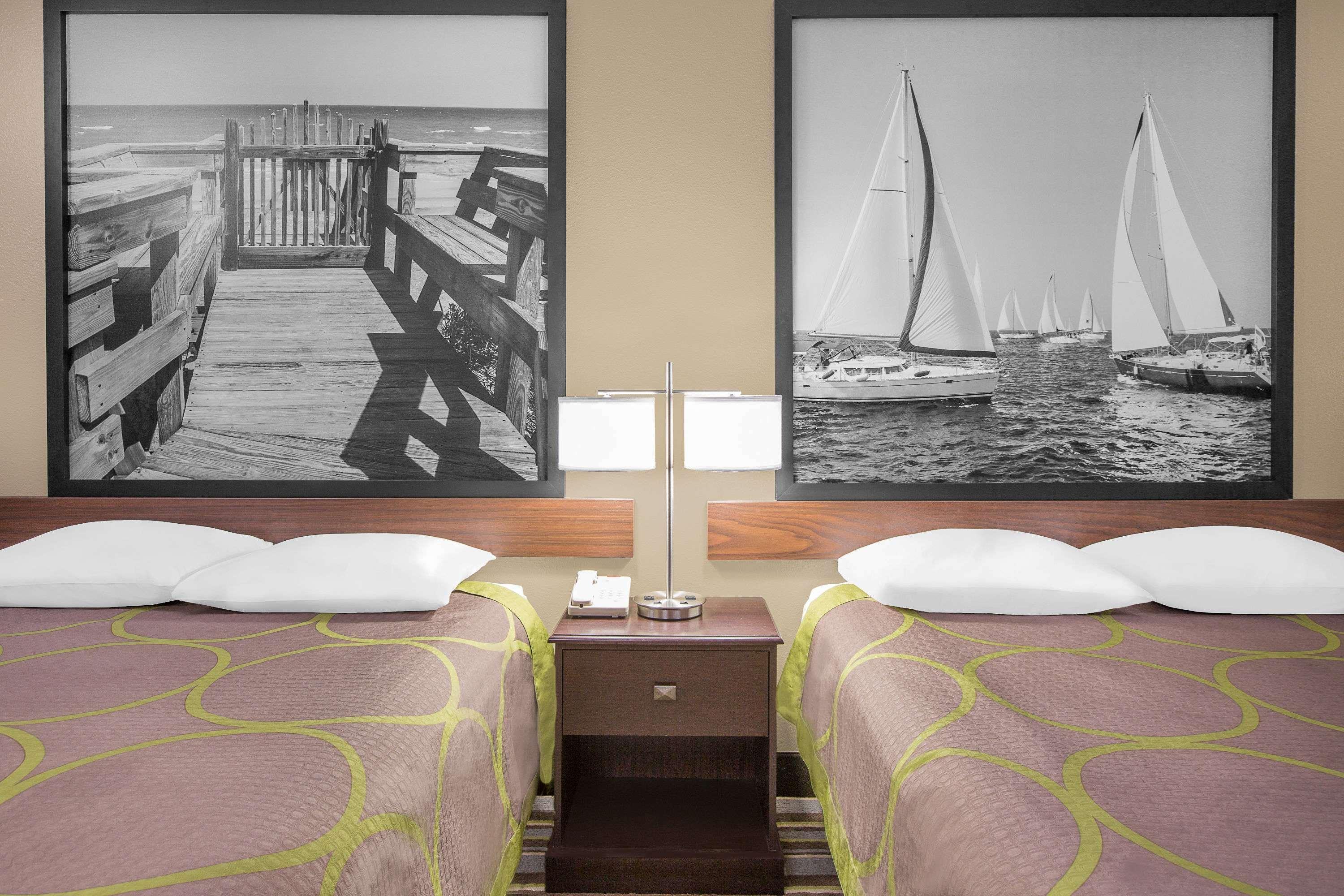 Super 8 By Wyndham Bay St. Louis Μοτέλ Εξωτερικό φωτογραφία