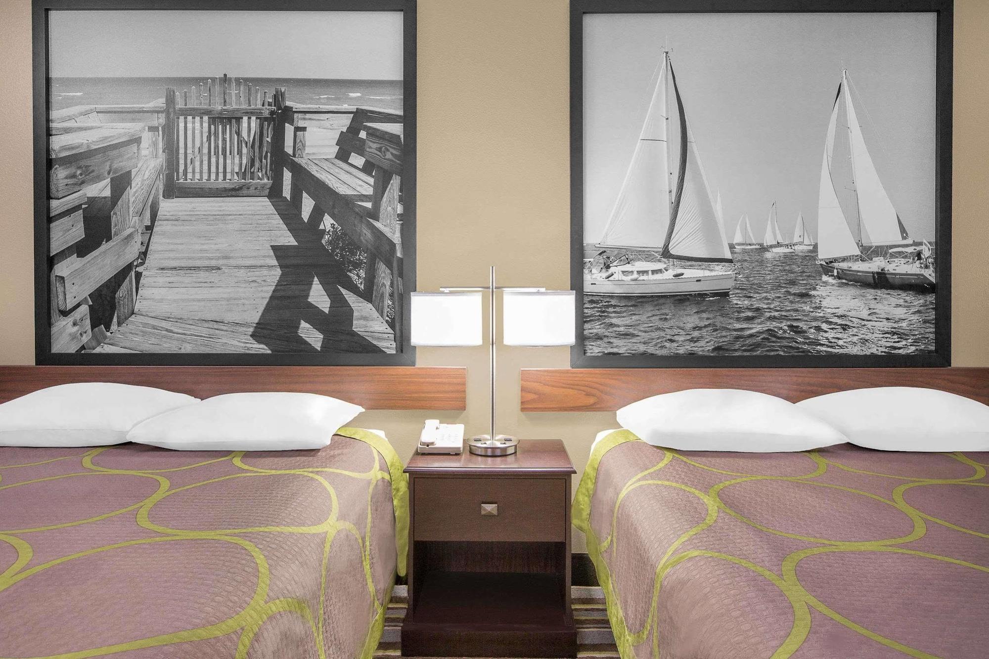 Super 8 By Wyndham Bay St. Louis Μοτέλ Εξωτερικό φωτογραφία